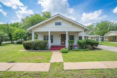 604 S Pearl Street, Trenton TX 75490