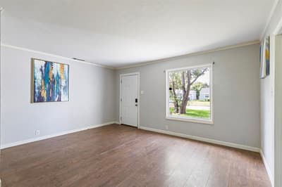 1513 Davis Boulevard, Garland TX 75042