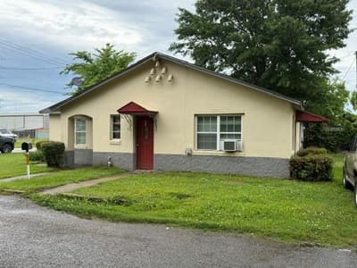 302 E 11th Street, Mount Pleasant TX 75455 - Photo 2