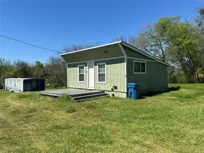 202 W Tarrant Street, Cumby TX 75433