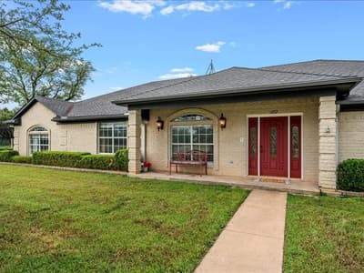 1072 Chapman Road, Crawford TX 76638 - Photo 4