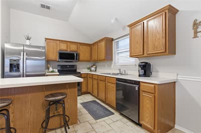 8413 Horse Whisper Lane, Fort Worth TX 76131 - Photo 4