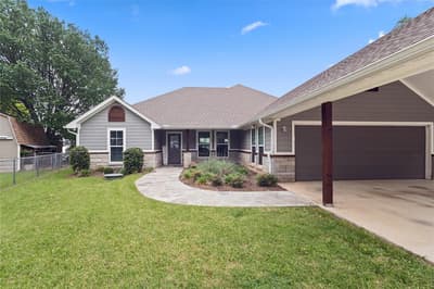 4511 Wildwood Circle, Granbury TX 76049 - Photo 4
