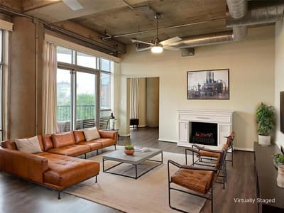 1001 Belleview Street # 307, Dallas TX 75215 - Photo 2