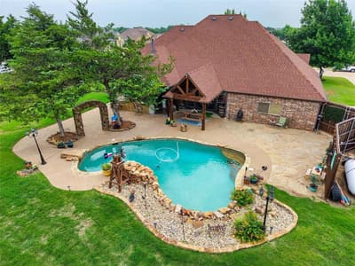 1561 Saint Andrews Drive, Red Oak TX 75154