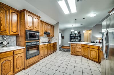 15555 Wrangler Drive, Frisco TX 75035 - Photo 4