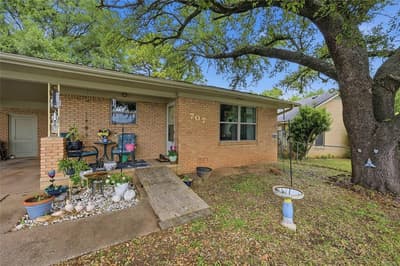 707 W Brock Street, Denison TX 75020 - Photo 4