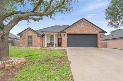 10517 Calaveras, Waco TX 76708 - Photo 2