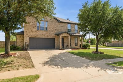 420 Goodnight Trail, Justin TX 76247 - Photo 2