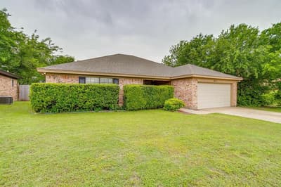 8613 Silver Creek Road, White Settlement TX 76108