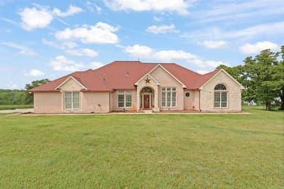 1701 W Lake Shore Drive, Alvarado TX 76009 - Photo 2