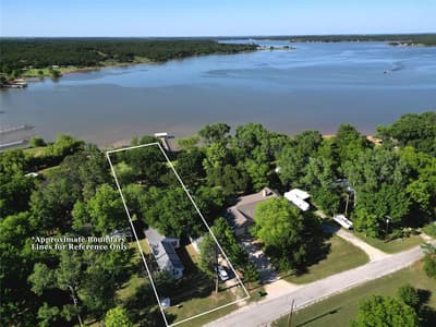 306 Oak Street, Nocona TX 76255