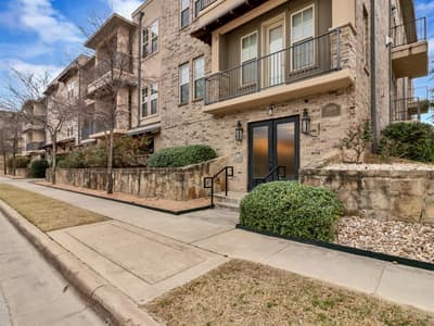 2800 Sandage Avenue # 206, Fort Worth TX 76109