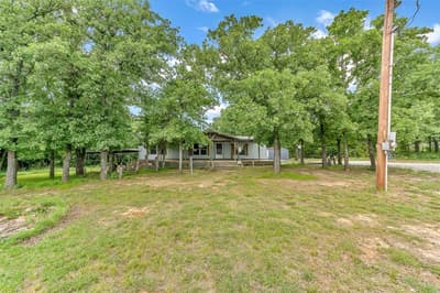 228 Slayden Drive, Sunset TX 76270