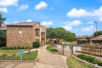 1201 Harwell Drive # 225, Arlington TX 76011 - Photo 2