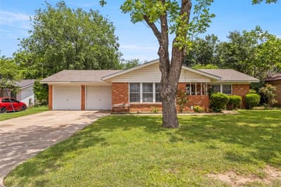 1021 Blue Lake, Fort Worth TX 76103