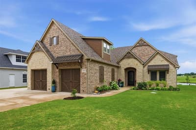 613 Kiowa Drive W, Lake Kiowa TX 76240