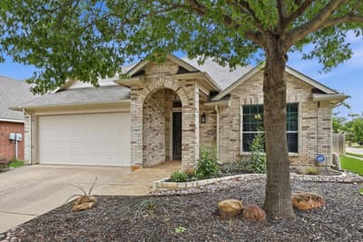 3909 Cliffside Drive, Denton TX 76208
