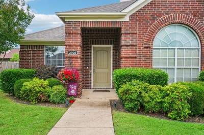 2705 Burning Tree, McKinney TX 75072 - Photo 3