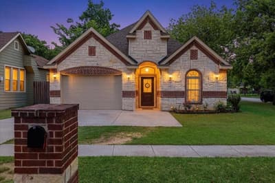 502 Ritchey Street, Gainesville TX 76240