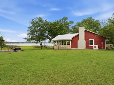 542 W Lake Drive, Weatherford TX 76087