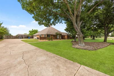 909 Valley View Avenue, Red Oak TX 75154 - Photo 5
