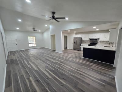 614 W Grenoble Drive, Grand Prairie TX 75052 - Photo 4