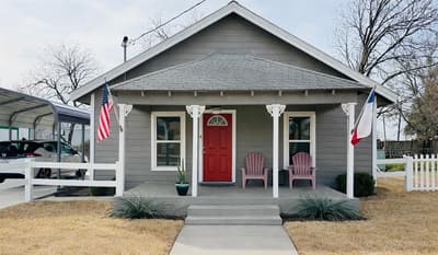 506 W Grand Avenue, Comanche TX 76442