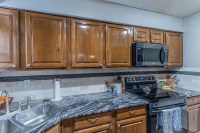 1901 Cloisters Drive # 914, Arlington TX 76011 - Photo 5