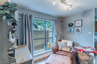 1901 Cloisters Drive # 914, Arlington TX 76011 - Photo 4