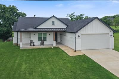 230 Driftwood Court, Runaway Bay TX 76426 - Photo 2
