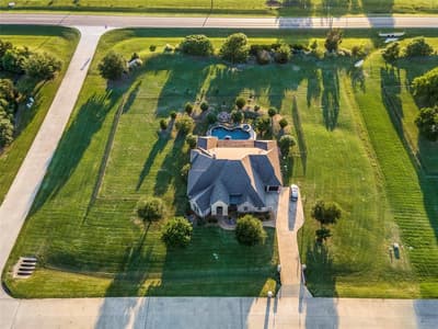303 Strain Lane, Lucas TX 75002