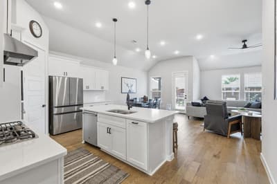 405 Hummingbird Drive, Celina TX 75009 - Photo 4