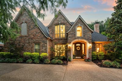 2706 Red Oak Court W, Colleyville TX 76034