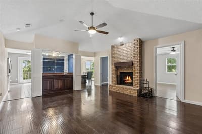 801 Country Club Place, Grand Prairie TX 75052 - Photo 4