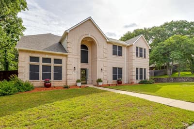 801 Timberwolf Court, Crowley TX 76036 - Photo 2