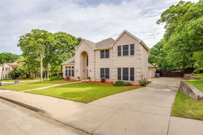 801 Timberwolf Court, Crowley TX 76036 - Photo 3