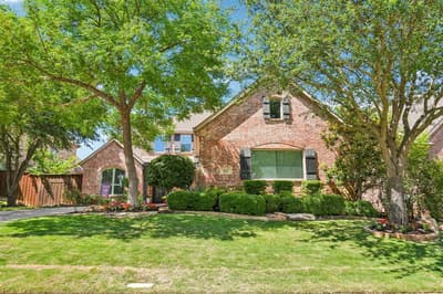 812 Moss Cliff Circle, McKinney TX 75071 - Photo 2