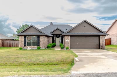 103 Palomino Drive, Palmer TX 75152