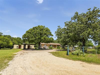 1336 County Road 563, Stephenville TX 76401 - Photo 2