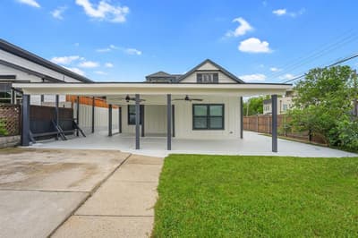 300 Steinman Avenue, Dallas TX 75203