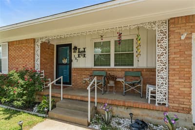107 Woodard Avenue, Cleburne TX 76033 - Photo 2