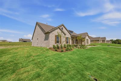 709 Water Side Drive, Van Alstyne TX 75495 - Photo 5