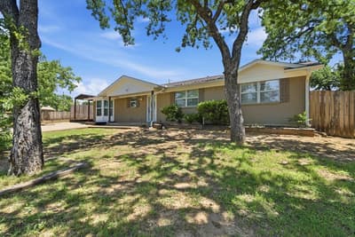 117 Bryan Street, Jacksboro TX 76458 - Photo 2