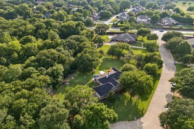 1092 Holly Lane, Lewisville TX 75067
