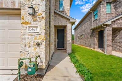 5628 Niagara, The Colony TX 75056 - Photo 3