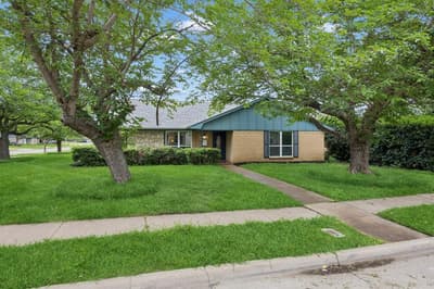 2524 Glen Lea Drive, Irving TX 75062 - Photo 3
