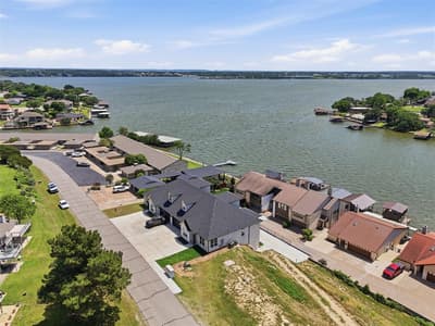 5126 Country Club Drive, Granbury TX 76049 - Photo 2