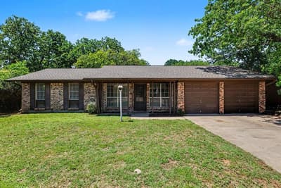 60 Somerset Terrace, Bedford TX 76022