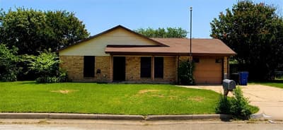 501 Post Oak Lane, Burleson TX 76028